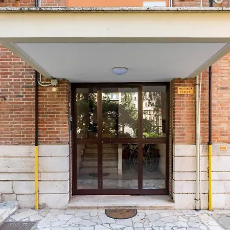 Brunetta Cozy Apartmentmetro B Apartment Rom