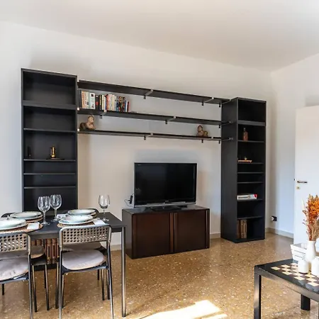 Brunetta Cozy Apartmentmetro B شقة روما